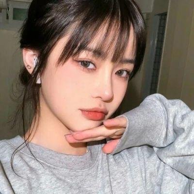 美丽的寡妇亲吻更好